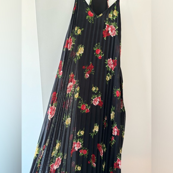 B. Darlin mFloral Pleated Maxi Dress womens size 6 - Picture 10 of 11